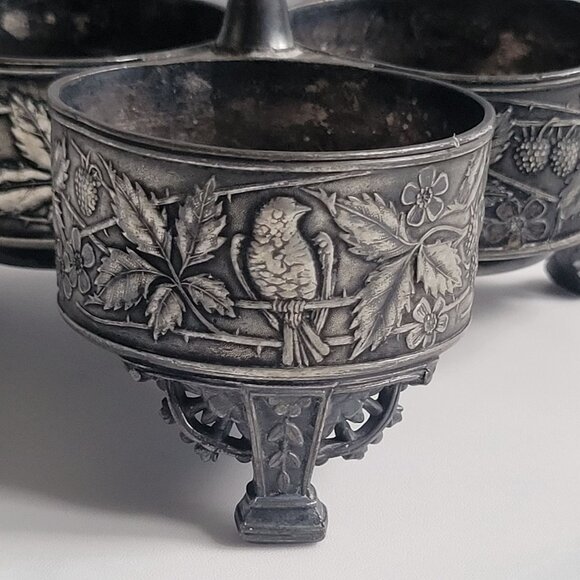 Antique Meriden Quadruple Plate #332 Condiment Bottle Holder Bird & Fruit Design - Picture 14 of 15